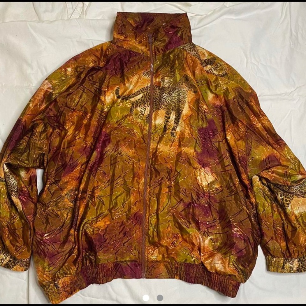 Oversized 80’s retro windbreaker